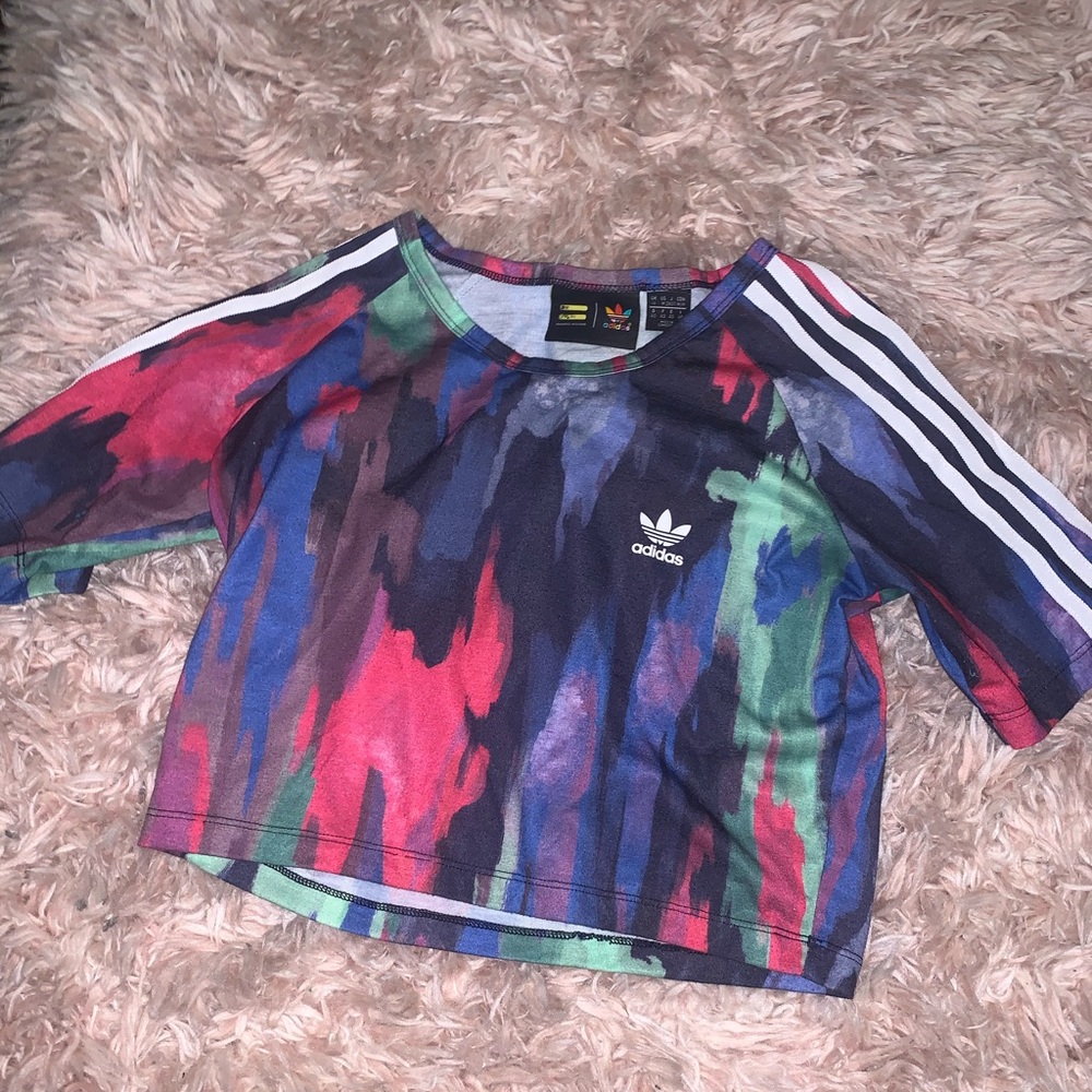 Tee shirt